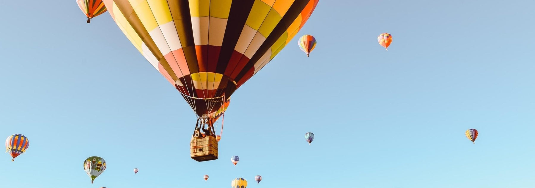 The Best Anniversary Gift Ideas for Couples - We Wander